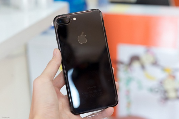 iPhone 7 色っぽかっ Black 32 GB au